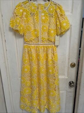 New Just Me Yellow and White Floral Midi Dress- Small